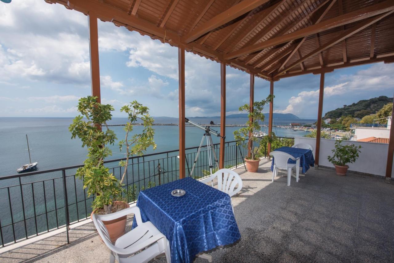 Orfanos Loutraki Rooms Zewnętrze zdjęcie