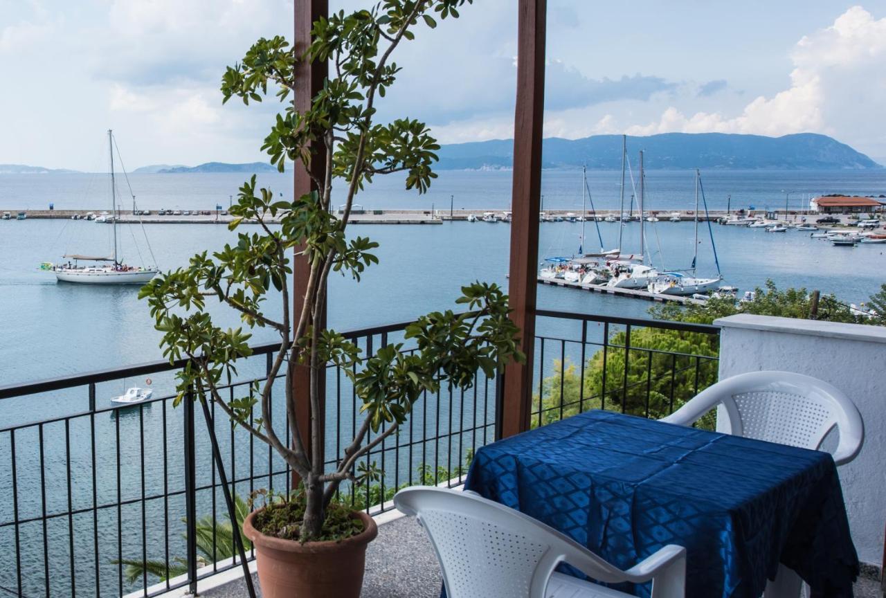 Orfanos Loutraki Rooms Zewnętrze zdjęcie