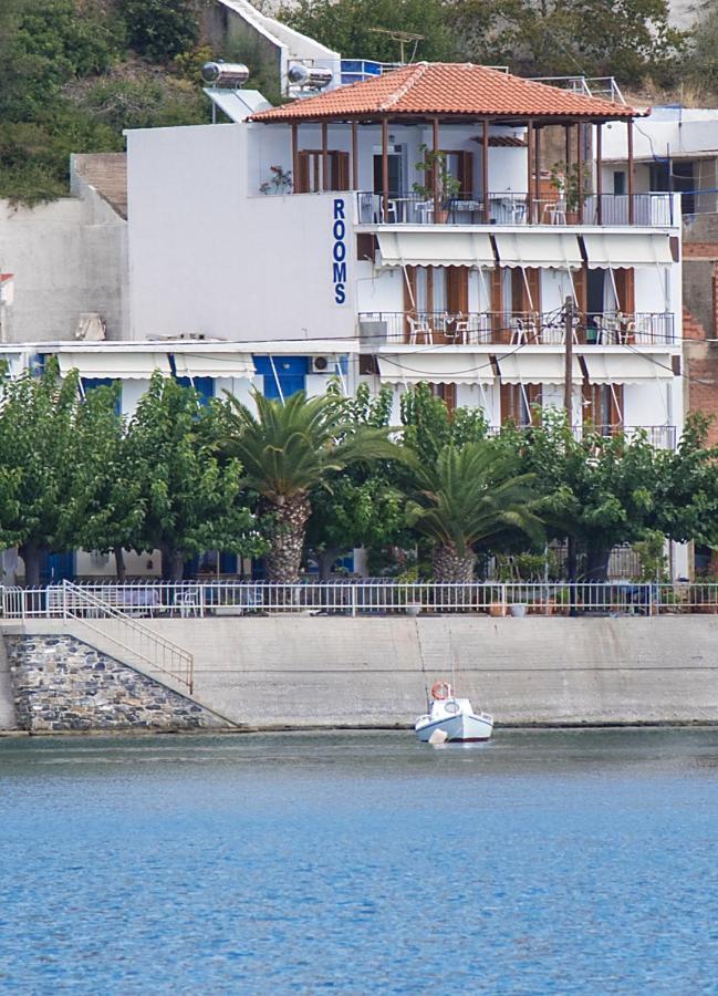Orfanos Loutraki Rooms Zewnętrze zdjęcie