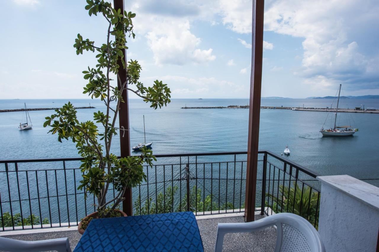 Orfanos Loutraki Rooms Zewnętrze zdjęcie