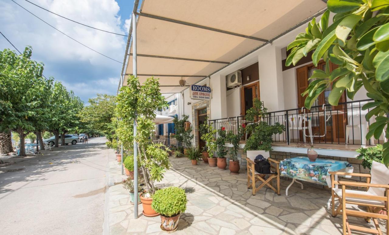 Orfanos Loutraki Rooms Zewnętrze zdjęcie