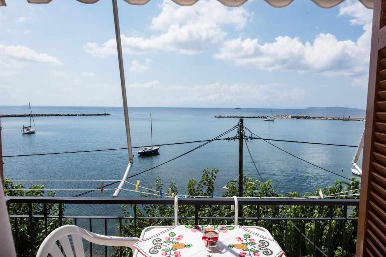 Orfanos Loutraki Rooms Zewnętrze zdjęcie
