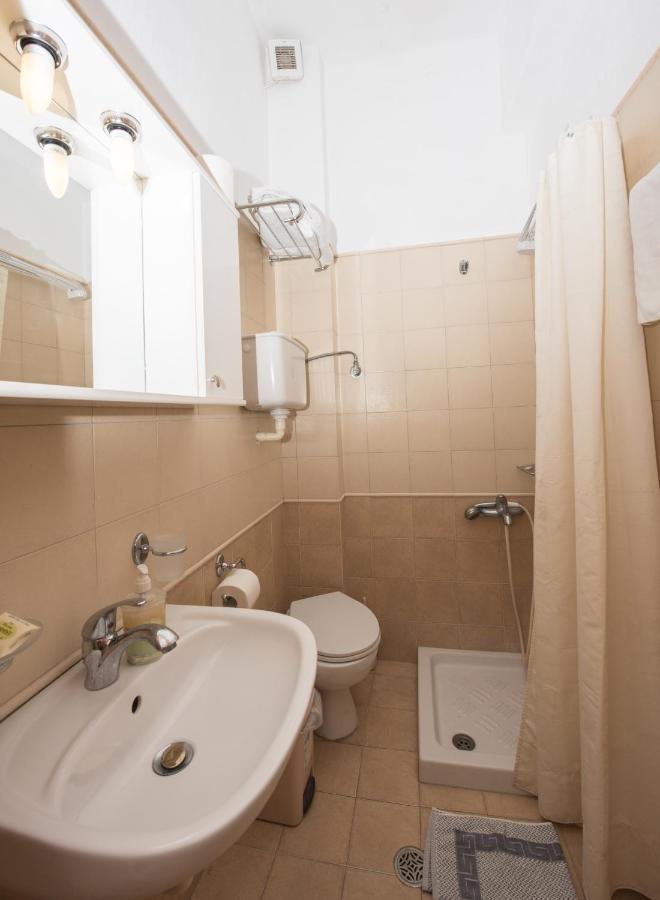 Orfanos Loutraki Rooms Zewnętrze zdjęcie